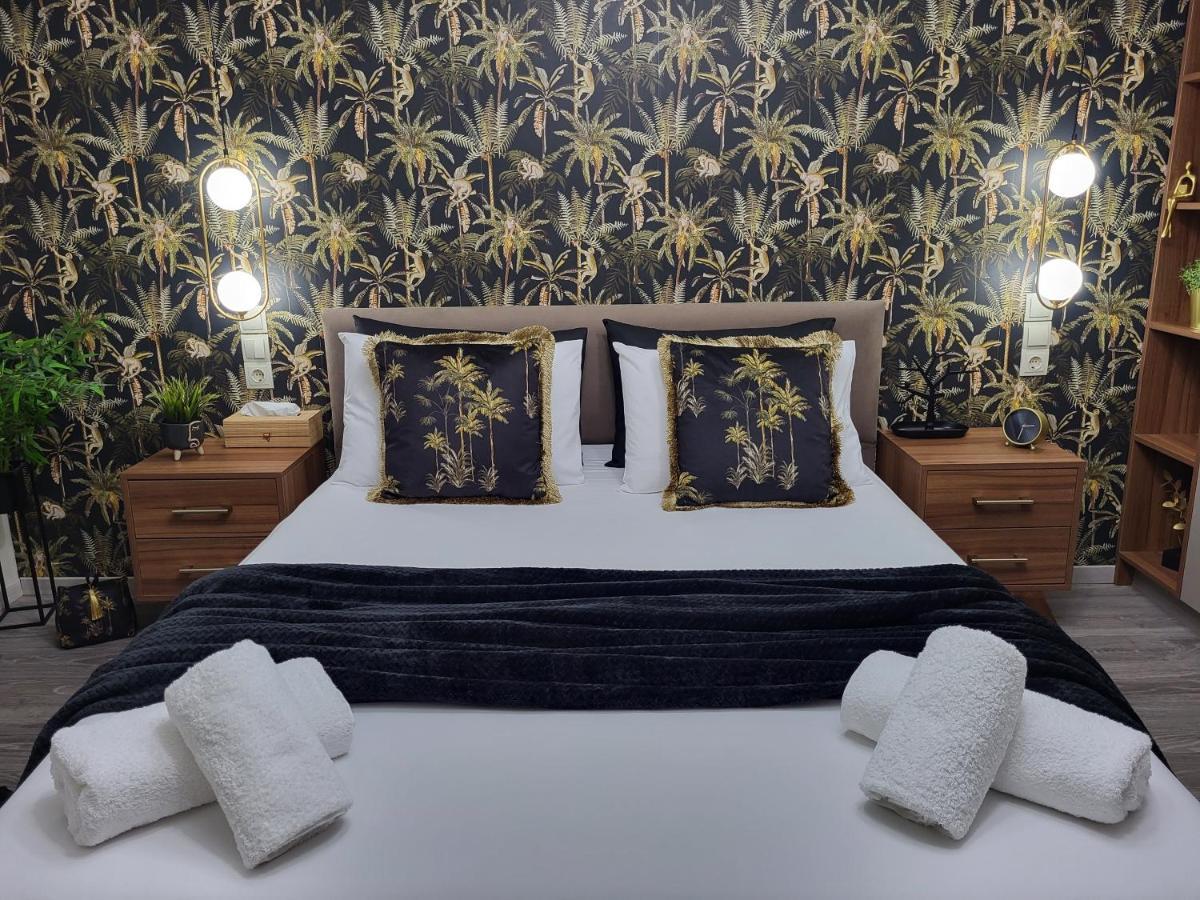 Stylishly Decorated House - Free Private Parking! Appartement *